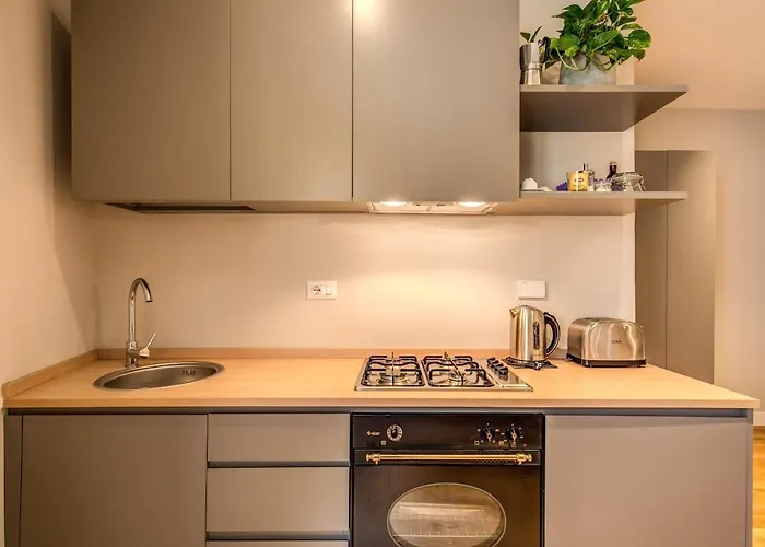 Apartment Campo Di Fiori 2 Bedroom Int 4